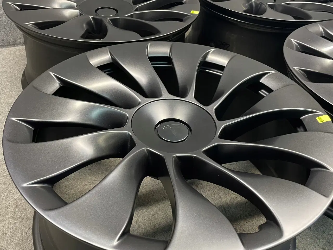Billede 8 - ALUFÆLGE TESLA MODEL 3 UBERTURBINE 20"