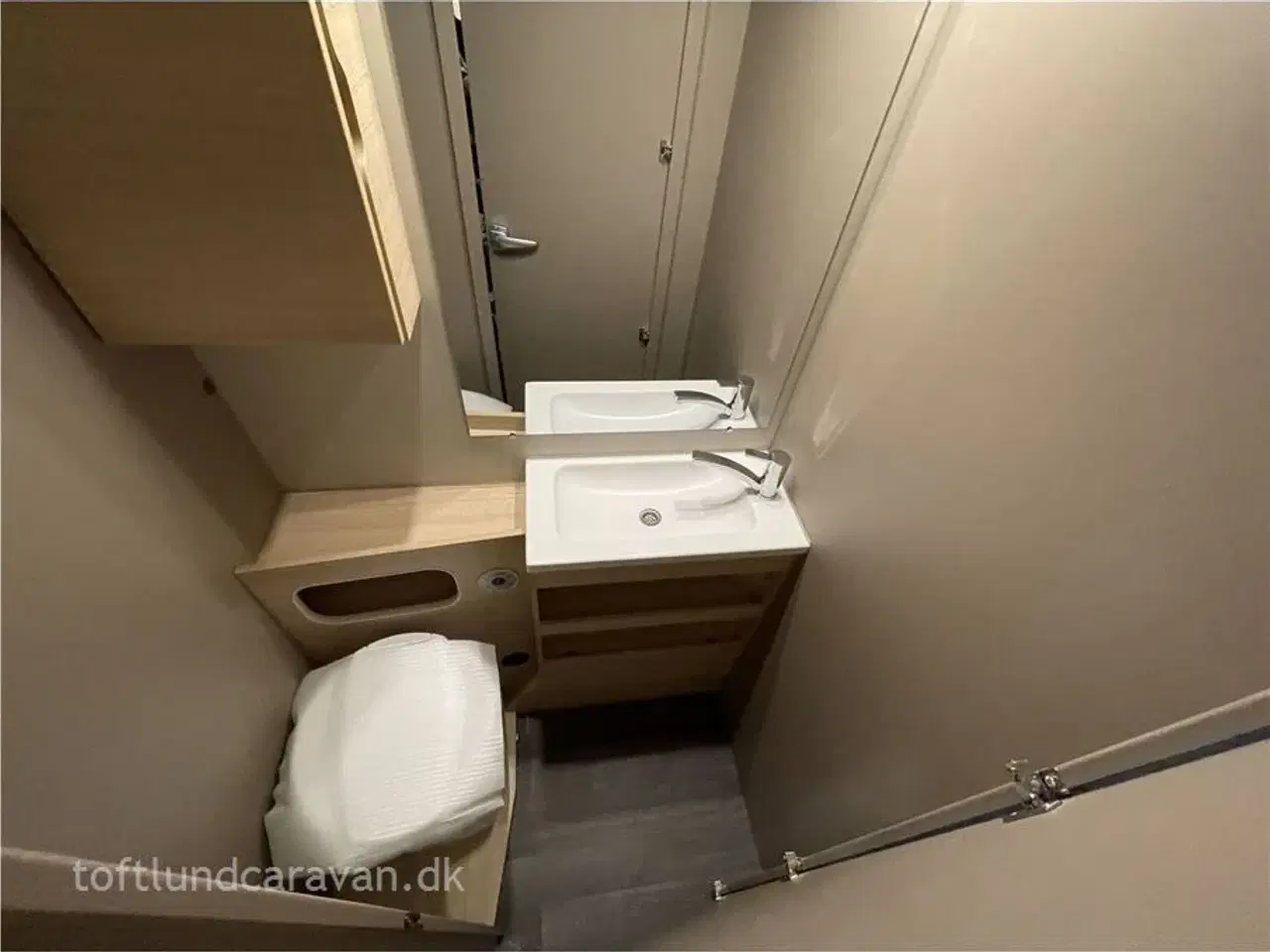 Billede 18 - 2025 - Weinsberg CaraCito 470 EU E-Power   LAV VÆGT. FULDELEKTRISK campingvogn med enkeltsenge. EGENVÆGT KUN 955 KG !!