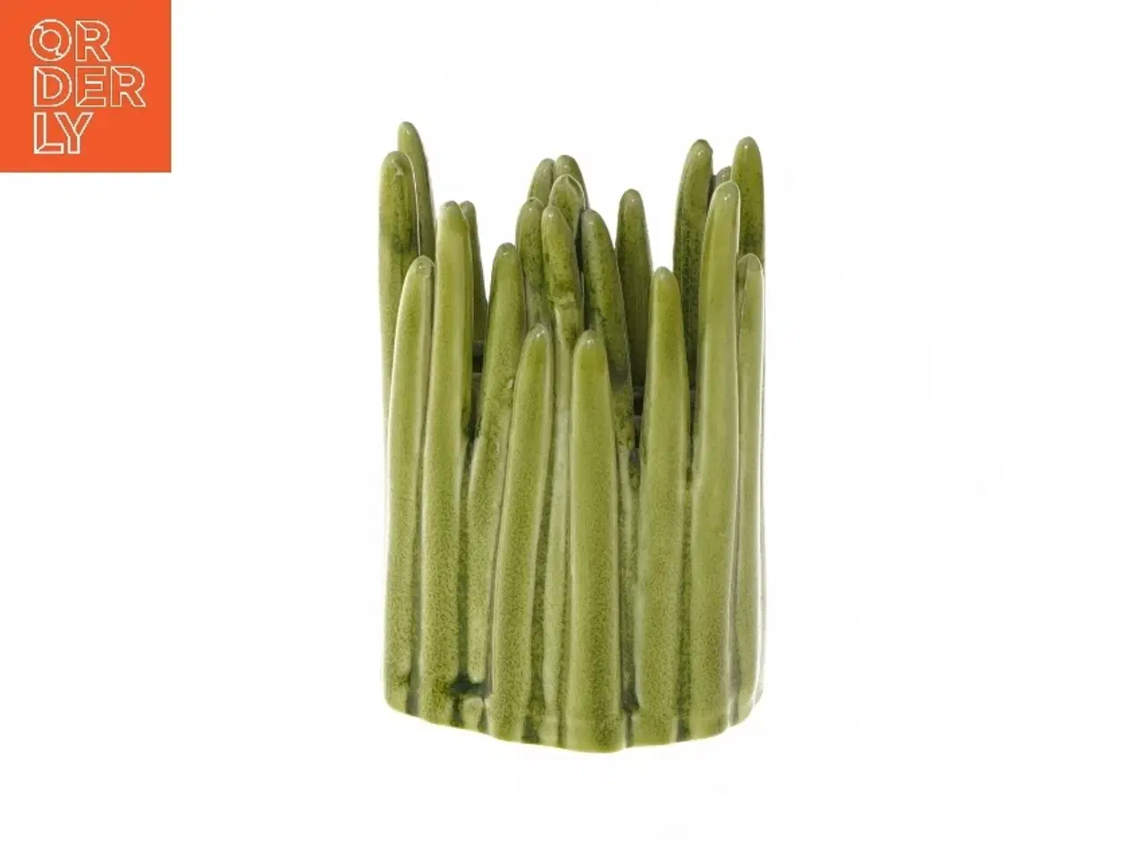 Billede 1 - Grøn keramisk vase (str. 14x7x9 cm) fra Normann Copenhagen