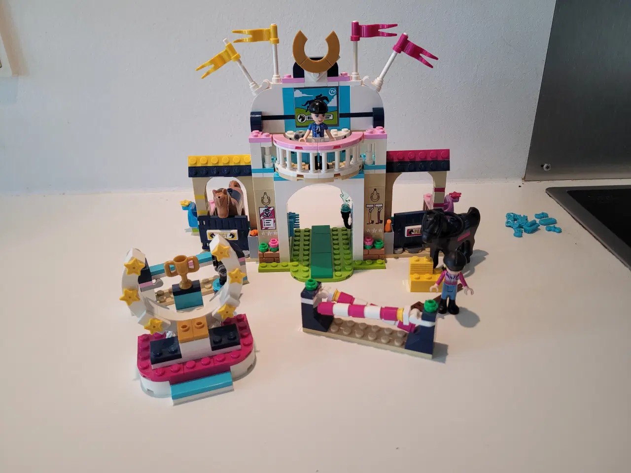Billede 3 - Lego Friends, 41367 Stephanies ridespringningsbane