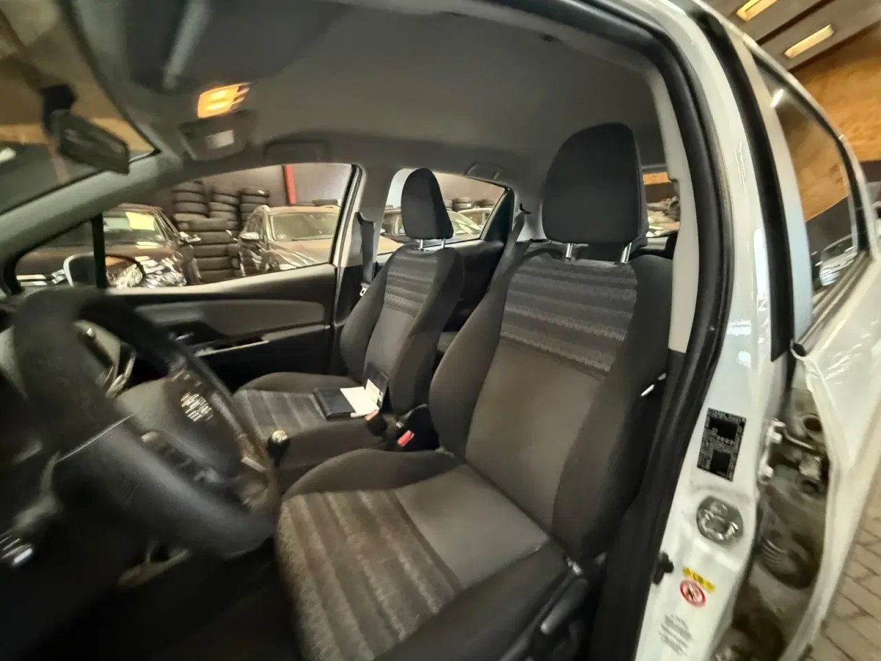 Billede 11 - Toyota Yaris 1,0 VVT-i T2 Komfort
