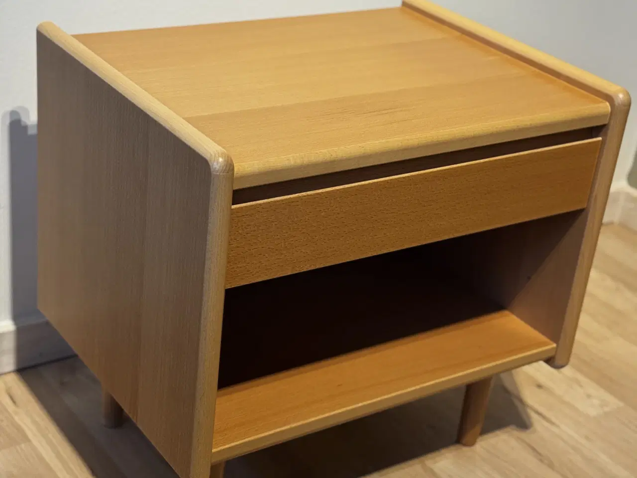 Billede 2 - Sengebord fra Kaagaard