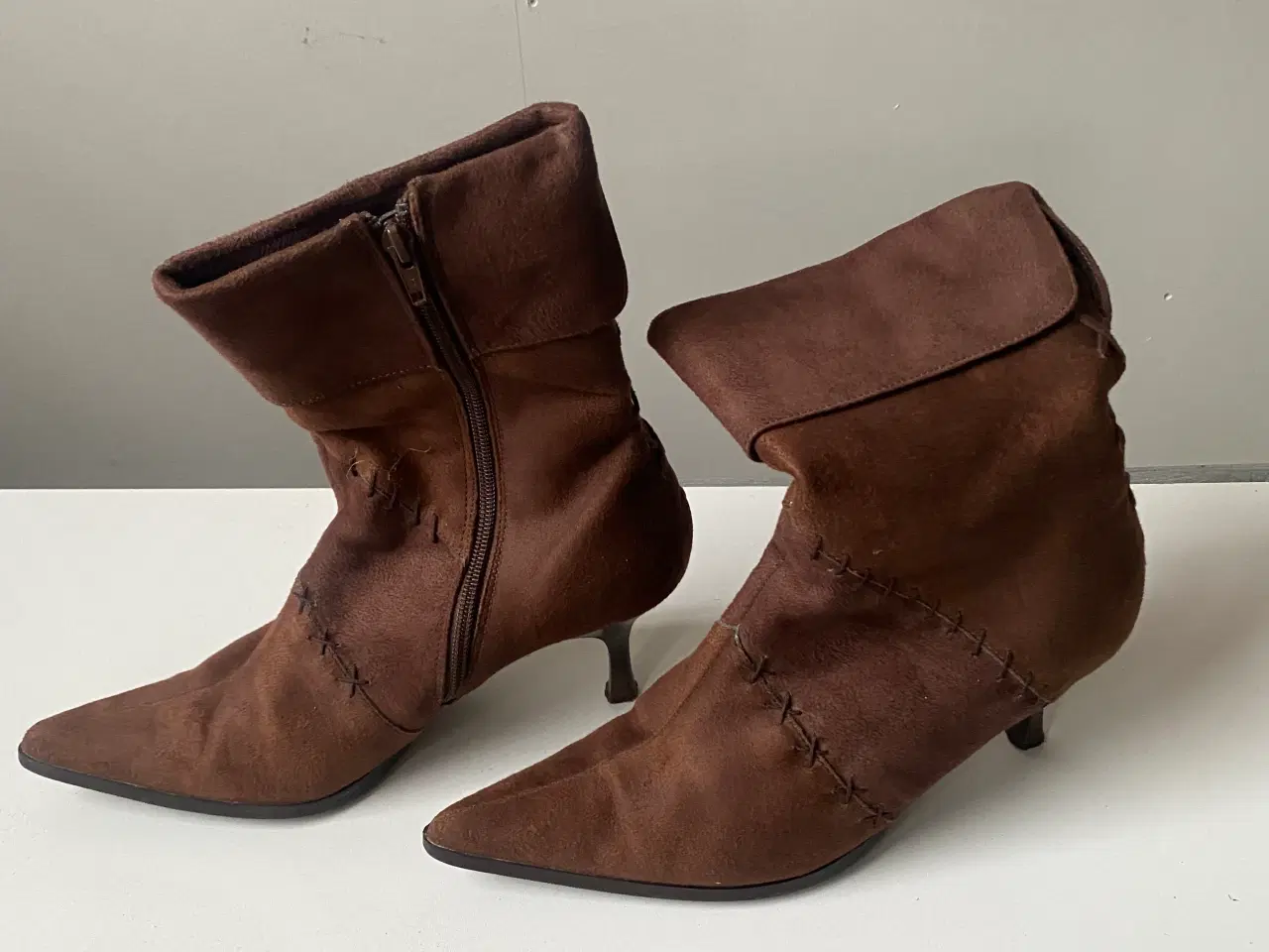 Billede 1 - Nubrock brun støvle 