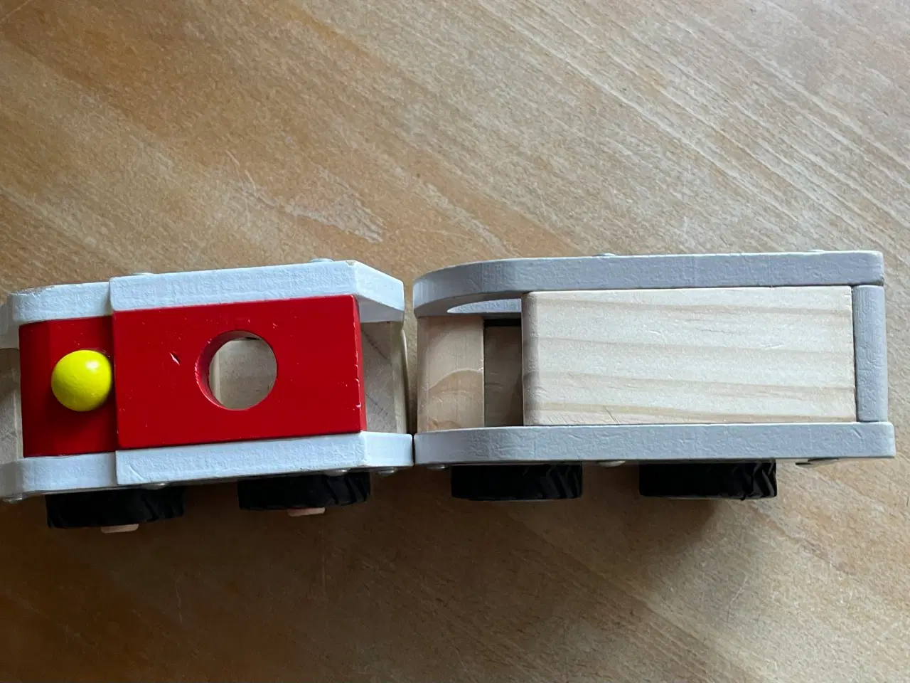 Billede 3 - Magni træ biler