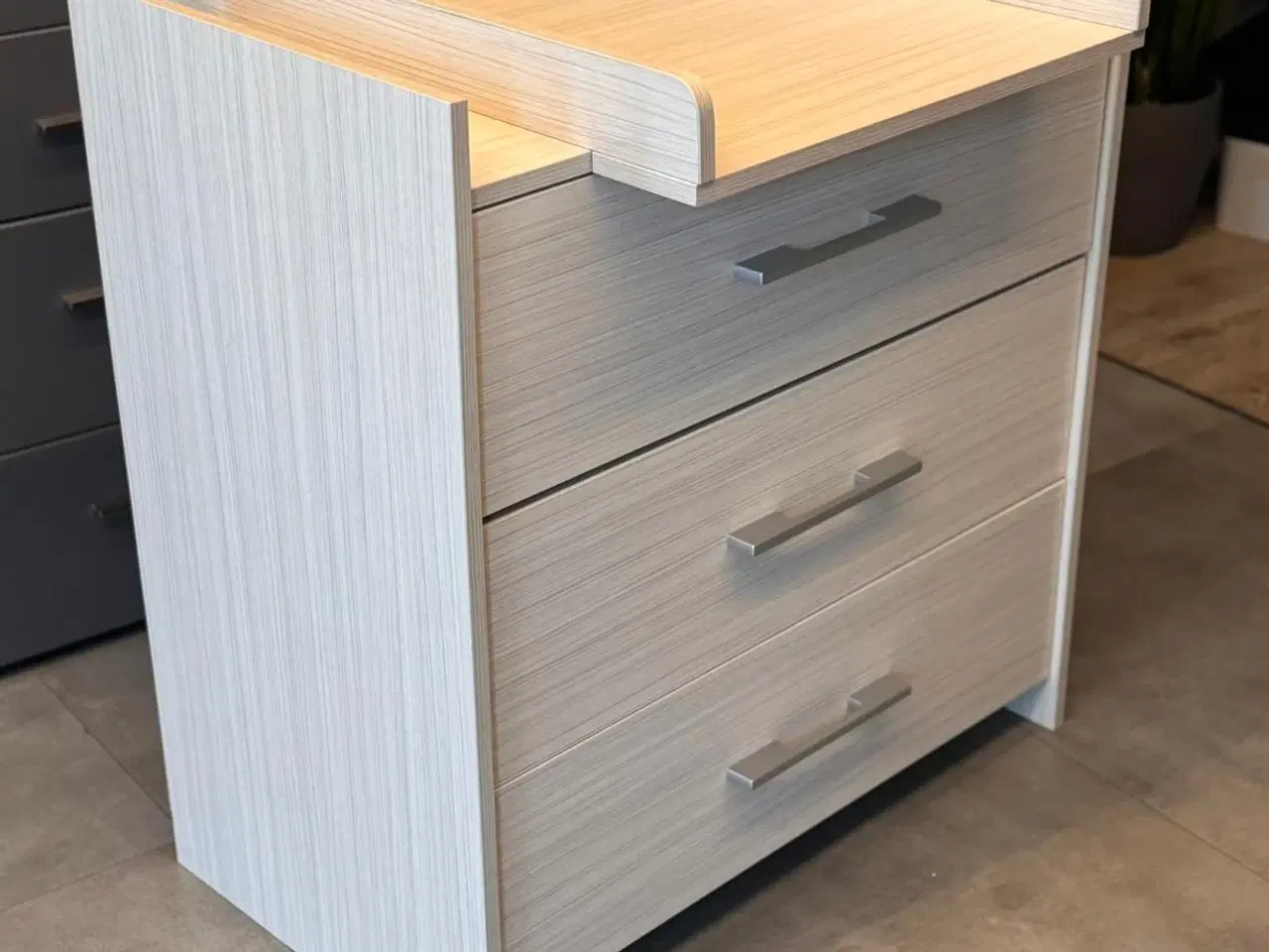 Billede 5 - Kommode med aftagelig top