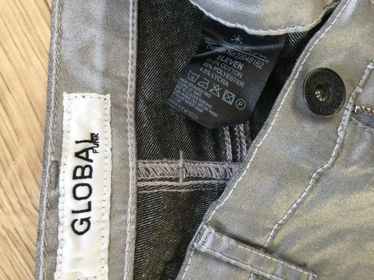 Billede 4 - *Nye* GLOBAL jeans str. XS