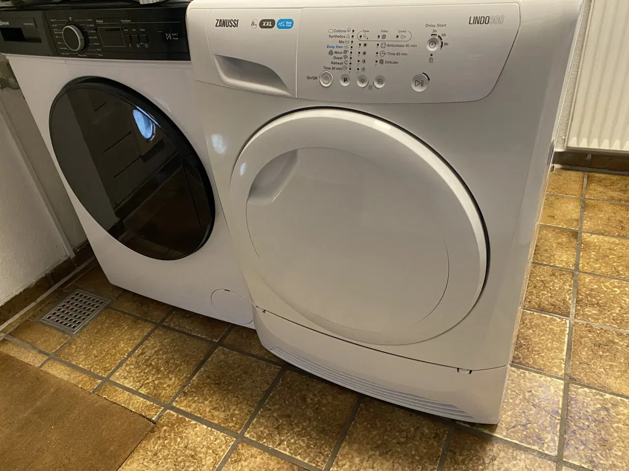 Billede 1 - Tørretumbleren : vaskemaskinen 
