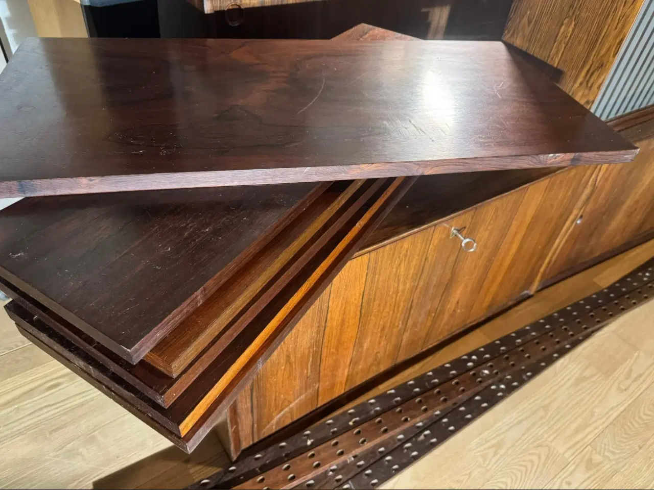 Billede 8 - Poul Cadovius ophængt palisanderreol