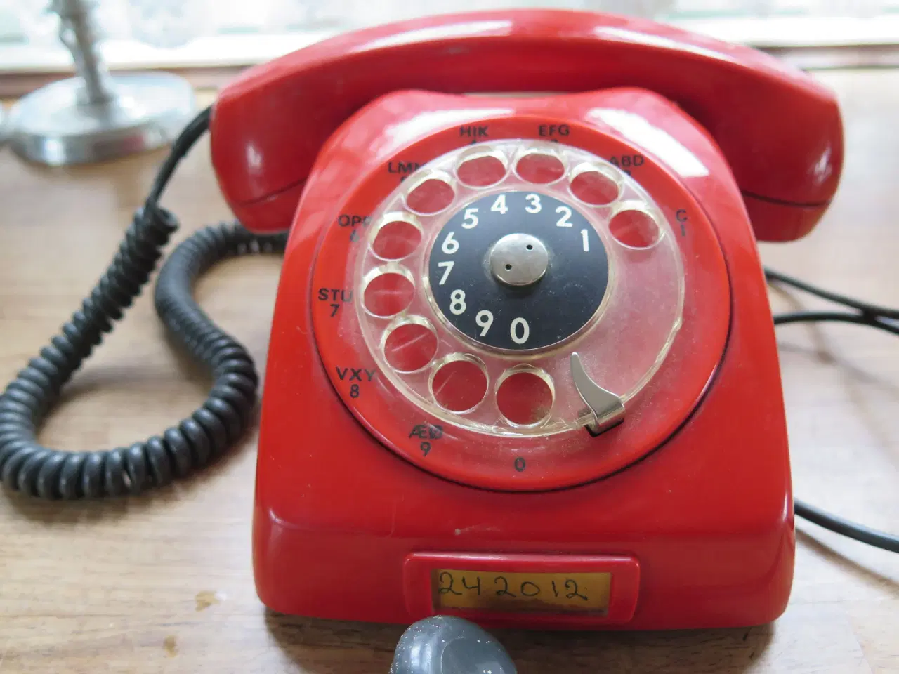 Billede 1 - Telefon Rød med drejeskive88