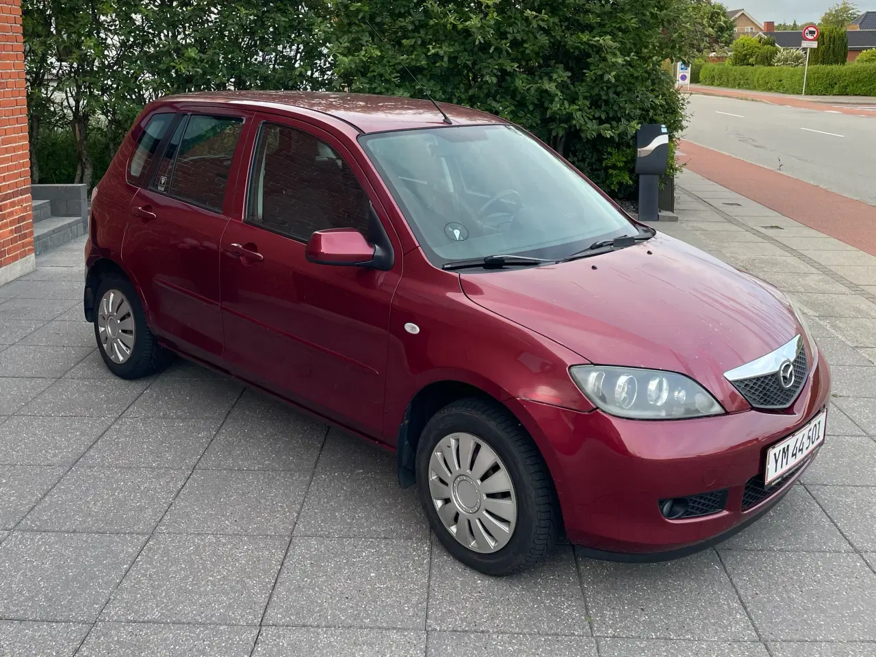 Billede 1 - Mazda 2 med LAV KM! Skal først synes 25/3-2027
