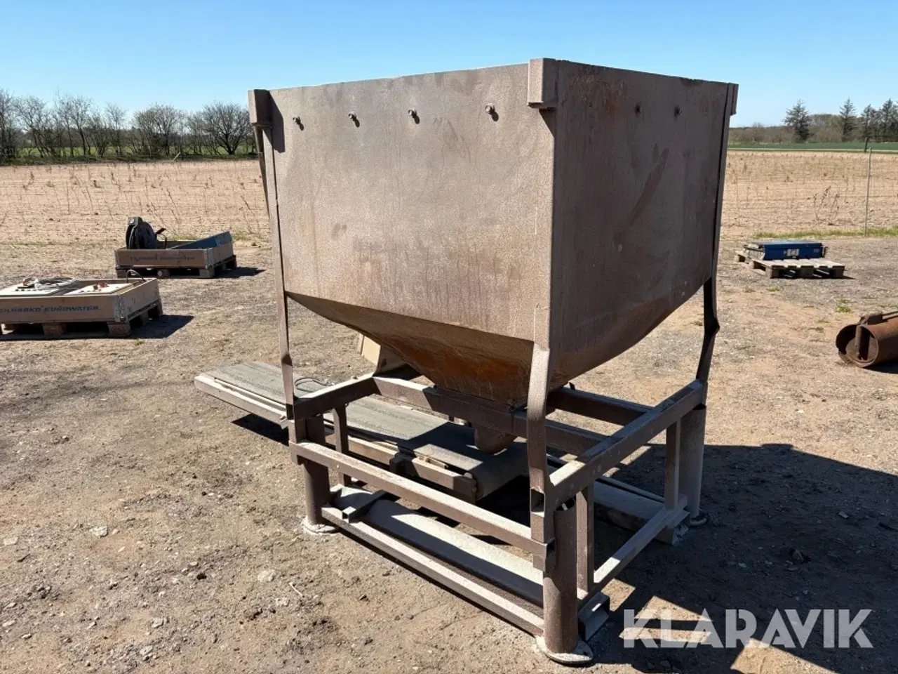 Billede 3 - Tank med transportbånd