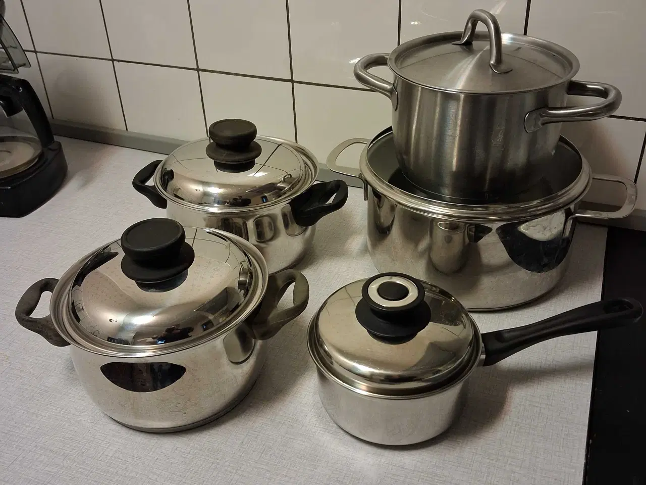 Billede 1 - Gryder  sælges  ring kun 21 53 47 46 