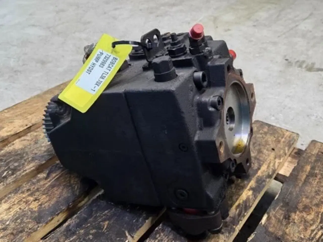 Billede 13 - Bobcat TL38.70X Hydrostat pumpe 7329983