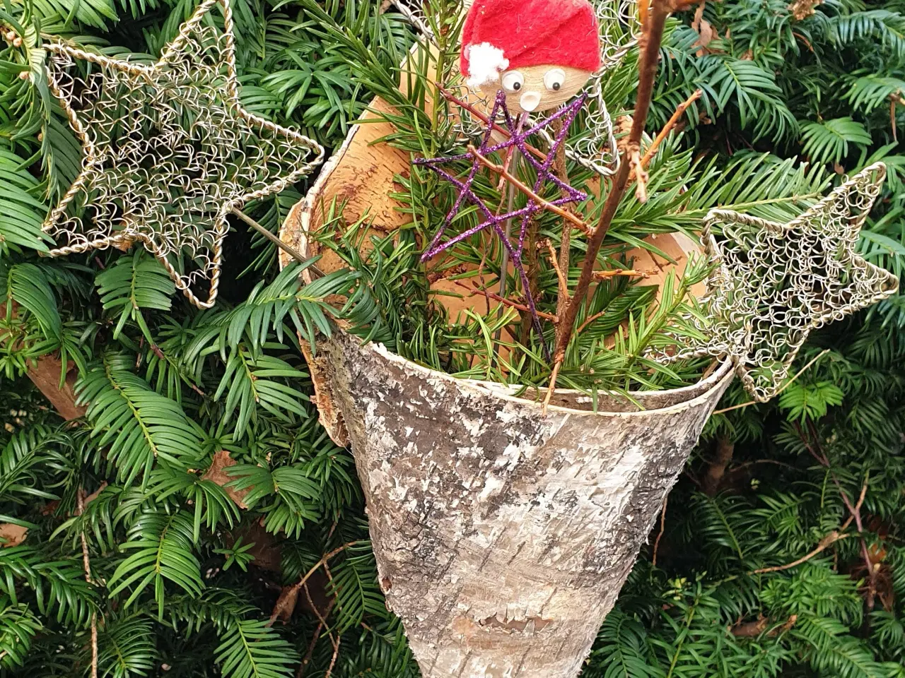 Billede 5 - Stort Birkebark-Kræmmerhus. Også til udebrug