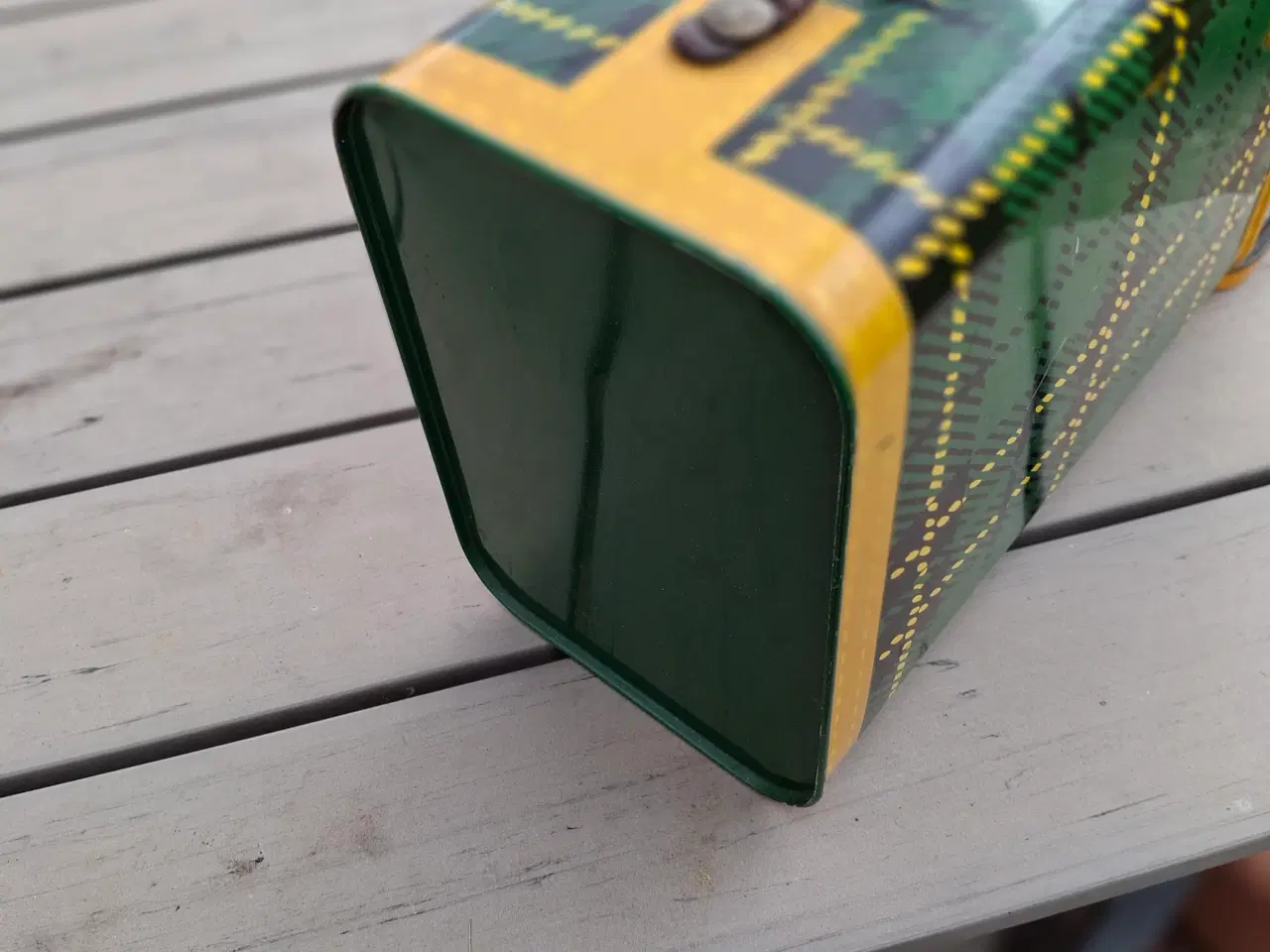 Billede 2 - Retro madkasse i grøn skotskternet blik