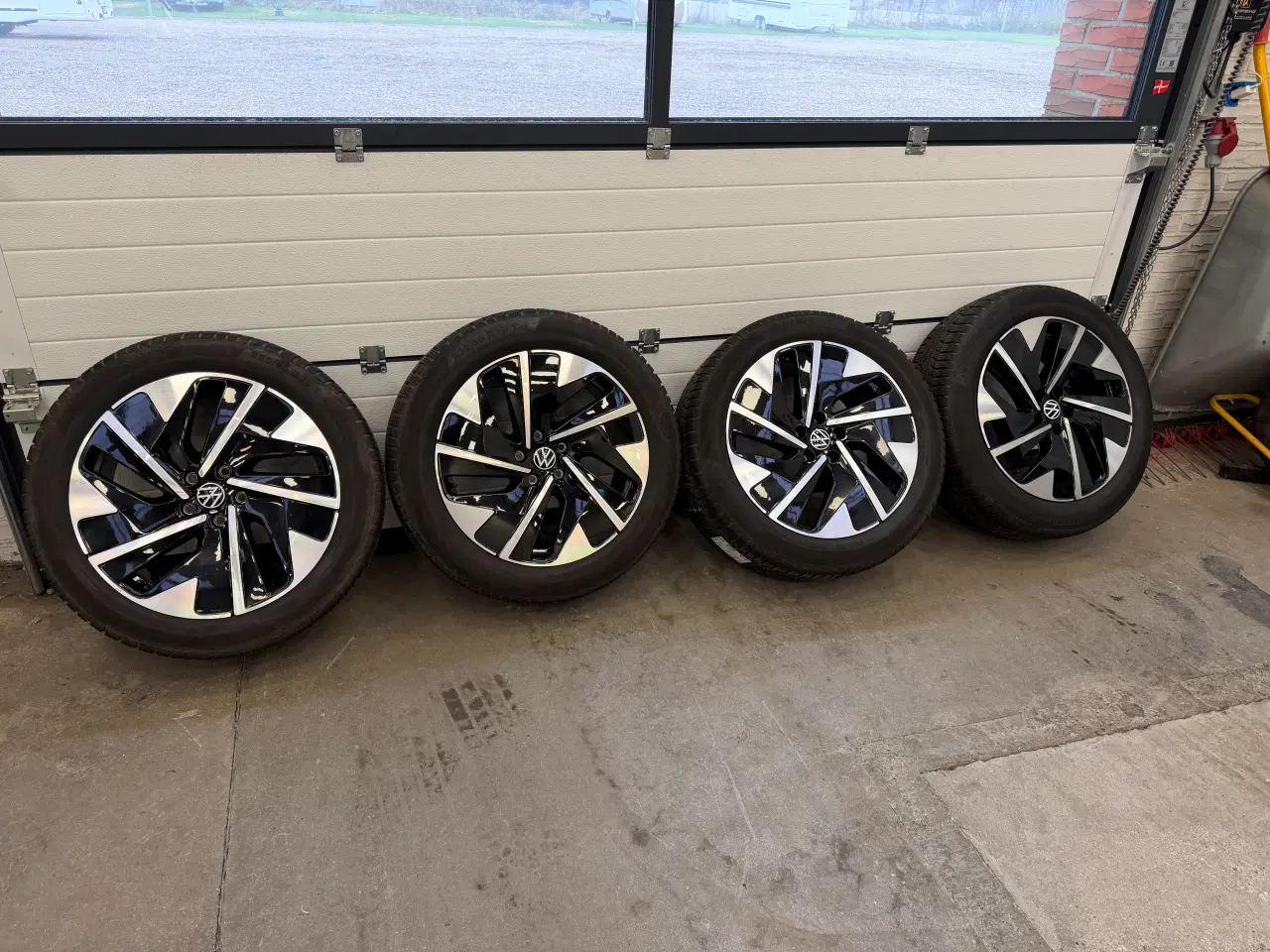 Billede 1 - Originale vinterhjul ID.7 - Næsten nye