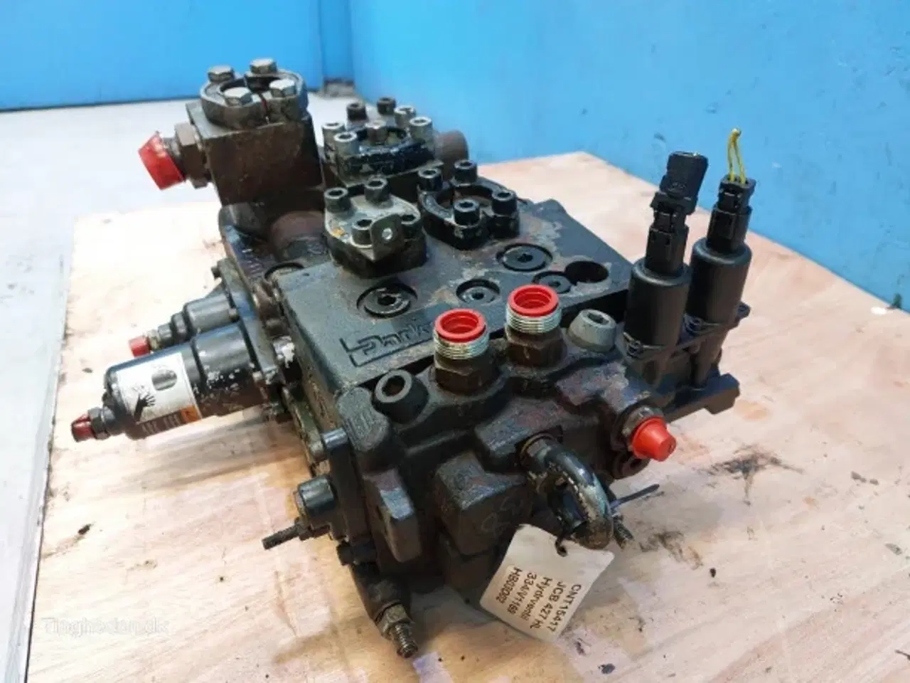 Billede 13 - JCB 427 HL Hydraulikventil 334/V1169