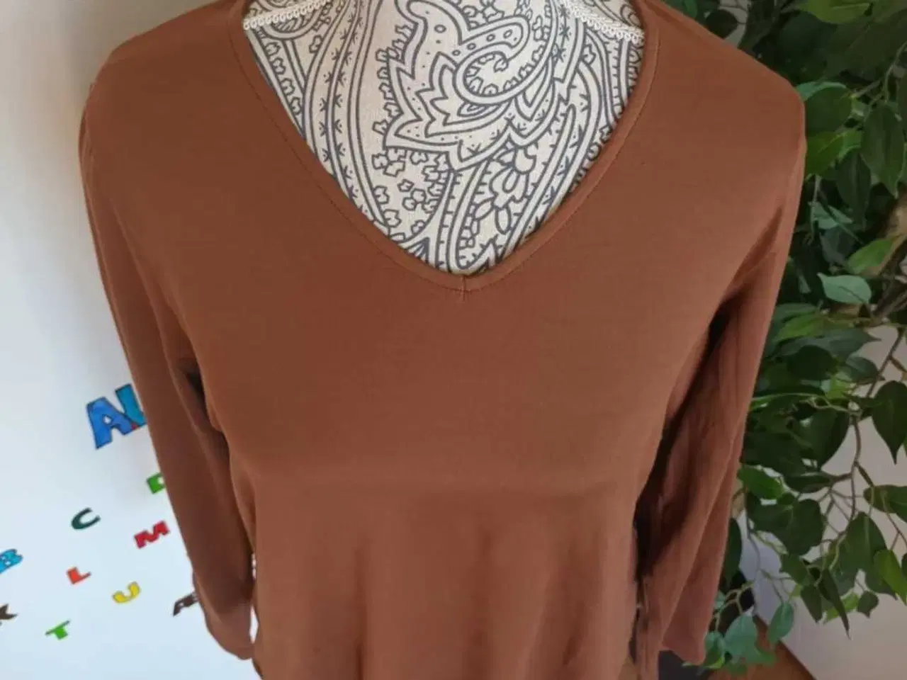 Billede 2 - Top. Vero Moda. XL/42
