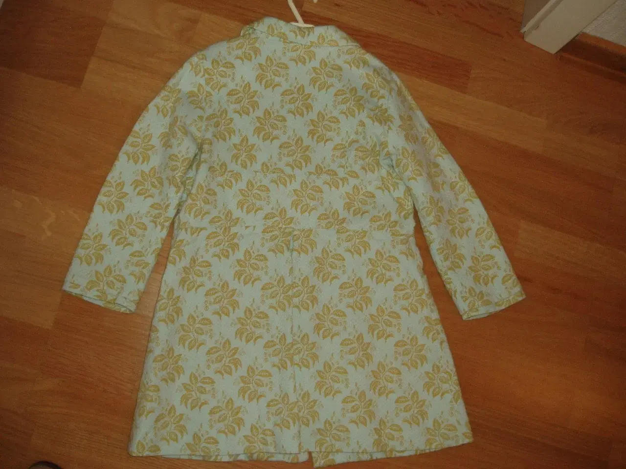 Billede 2 - Ny Noa Noa frakke str. m(116-122)
