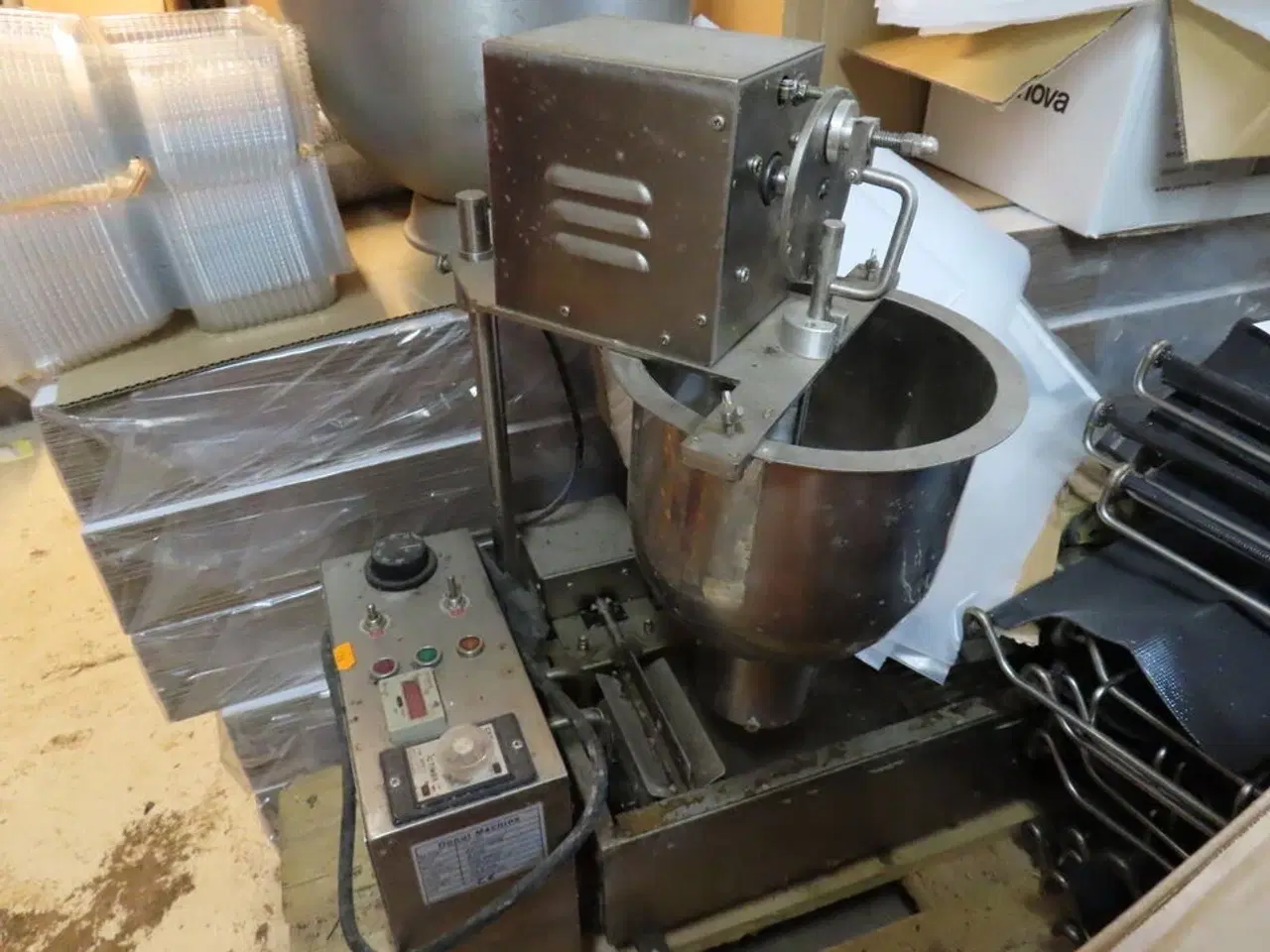 Billede 19 - Div. emballage og donutmaskine