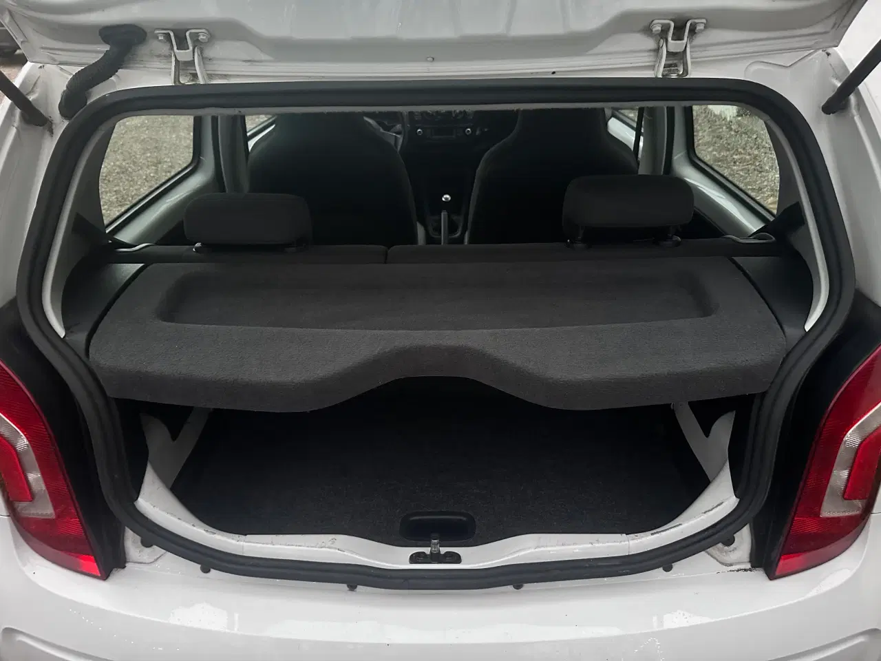 Billede 9 - Nysynet vw up, med masser af udstyr