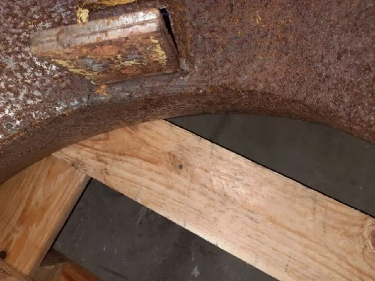 Billede 4 - New Holland 8060 Tømmerørs Bøjning 80438139