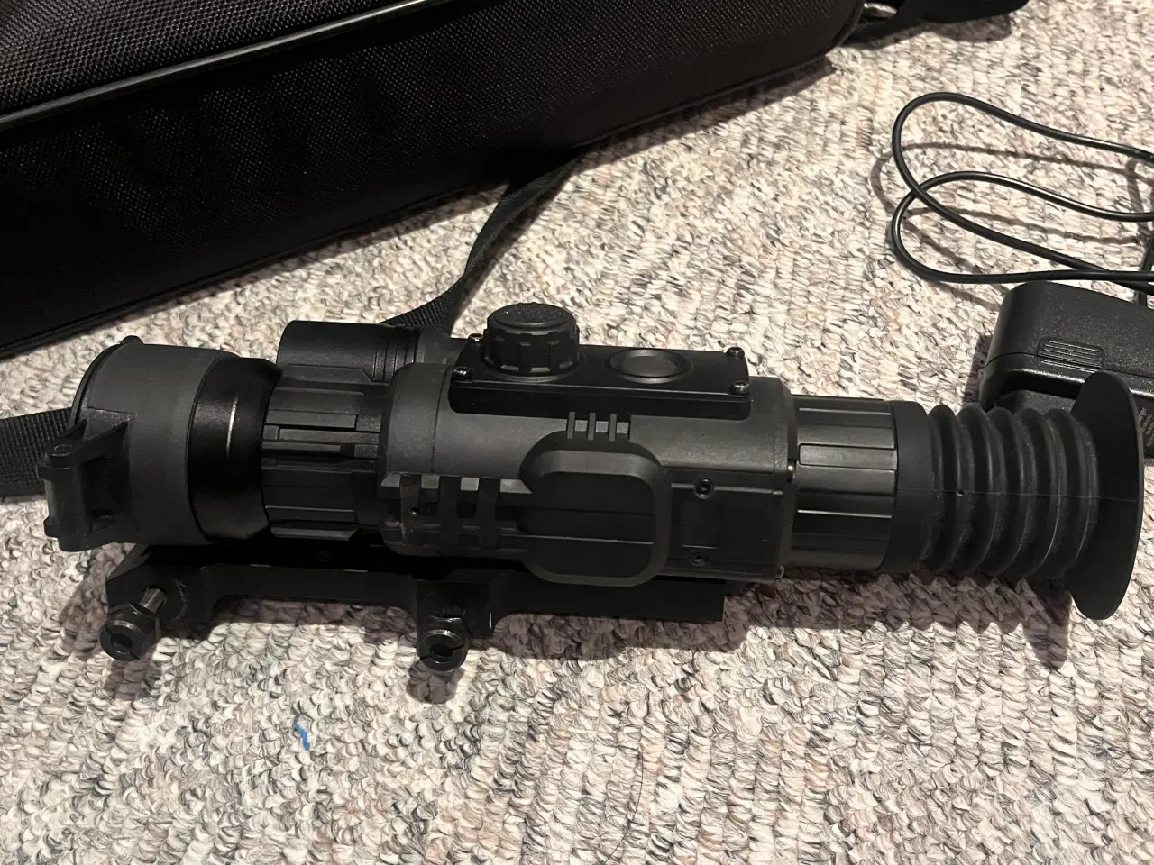Billede 2 - Natkikkert Youkon Sightline 455