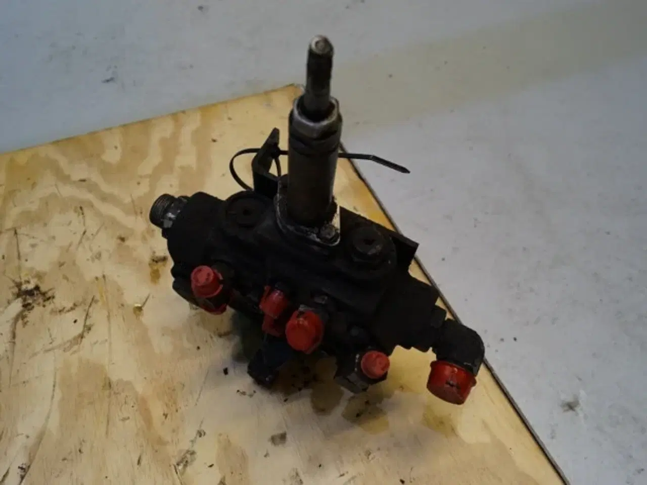 Billede 3 - Case 7130 Valve Sæt AED 1971782C2