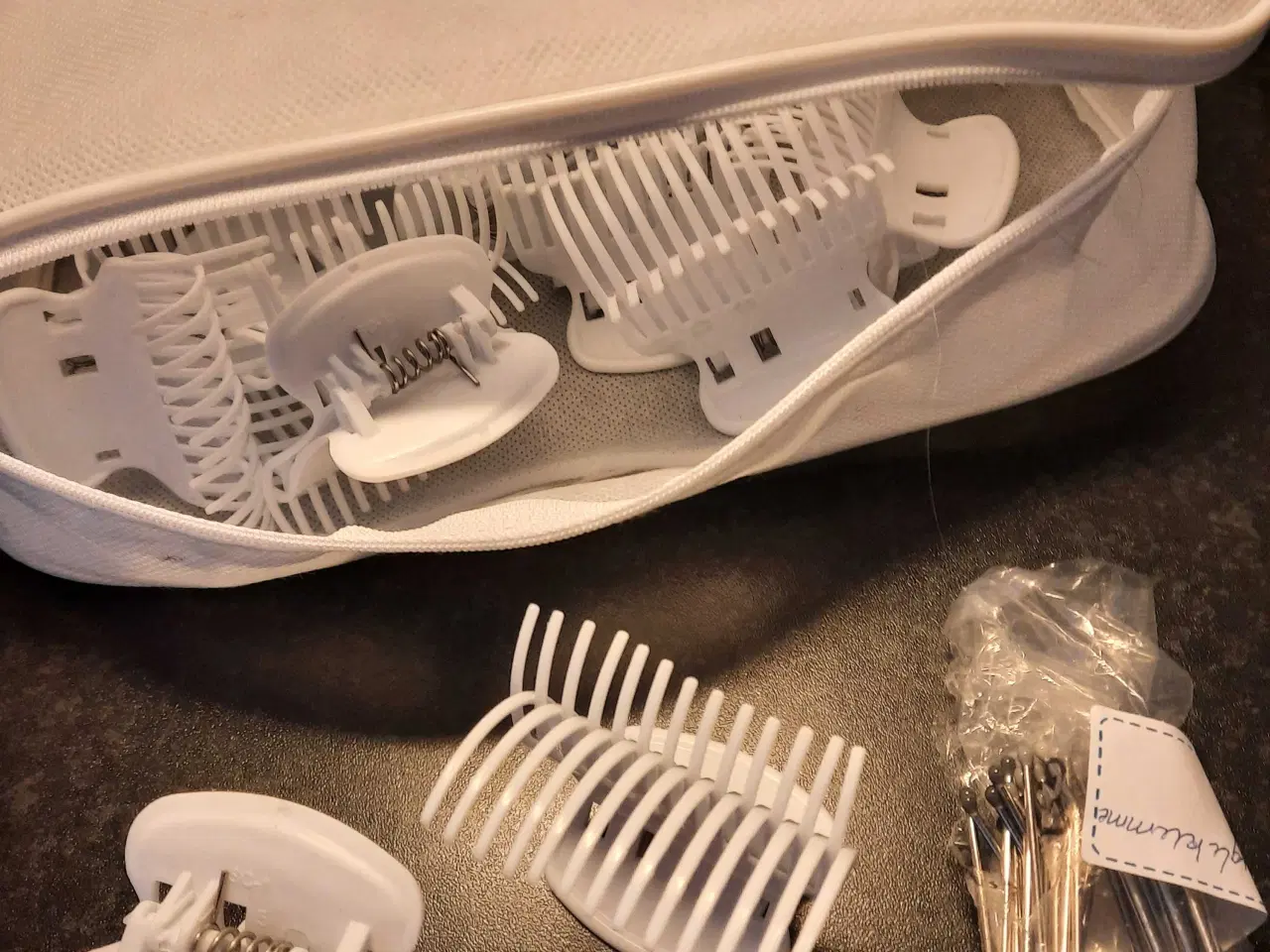 Billede 1 - Hjem og stil: kamme til at holde om curlers