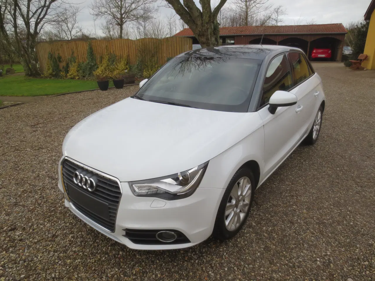 Billede 1 - Audi A 1 Sportback 1.6 TDi, År 2012. 