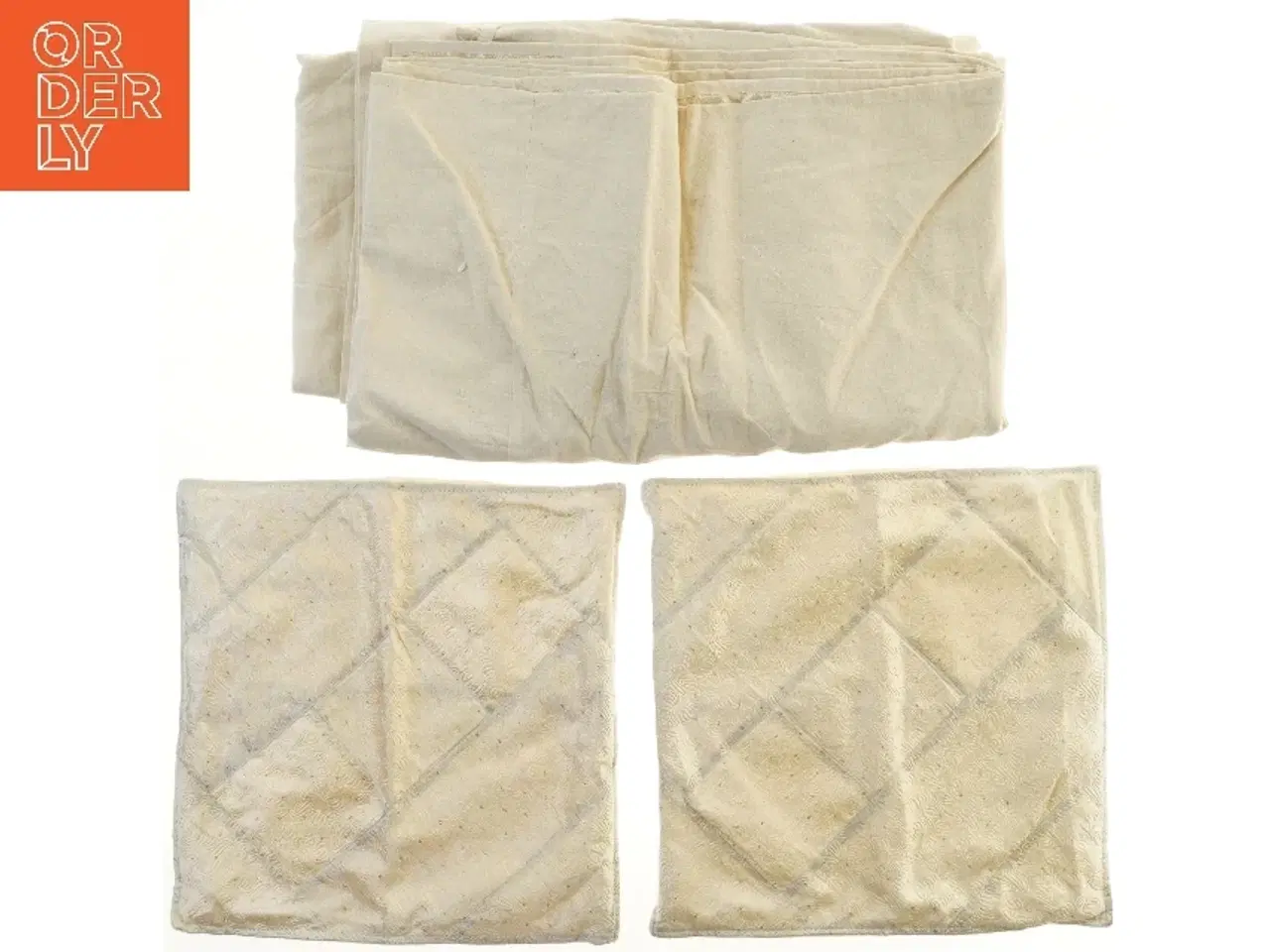 Billede 1 - Sengetæppe med puder (str. pude 40x40, tæppe 210x260 cm)