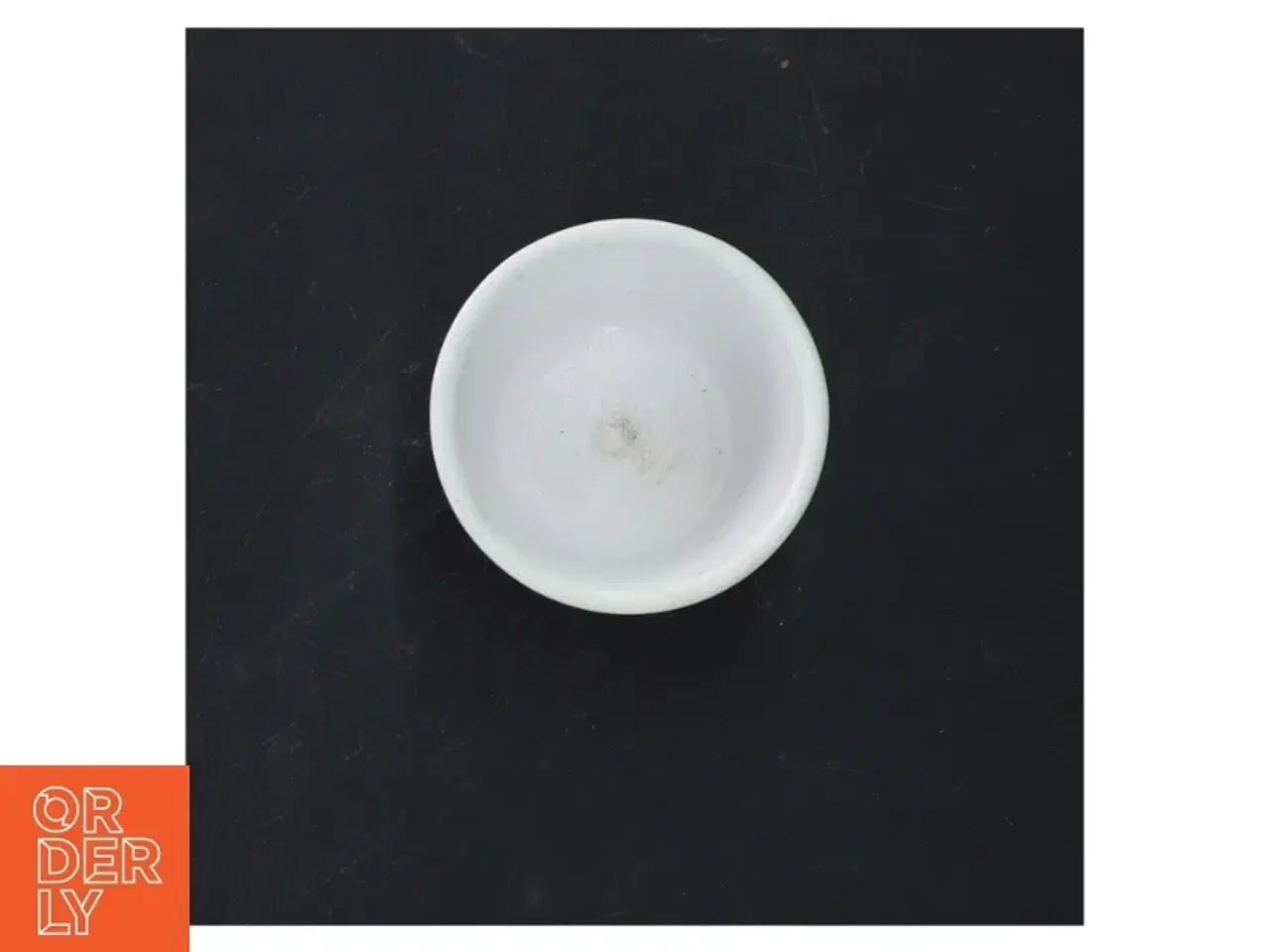 Billede 2 - Lille hvid vase (str. 6x7 cm)