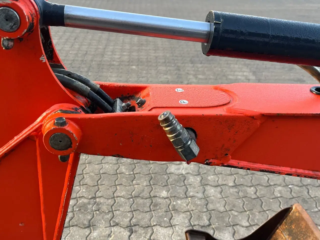 Billede 3 - Kubota U10-3 Halvautomatisk s30 fæste og 3 skovle.