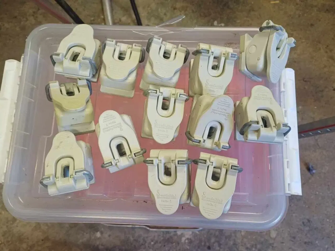 Billede 1 - 13 stk fix on beslag