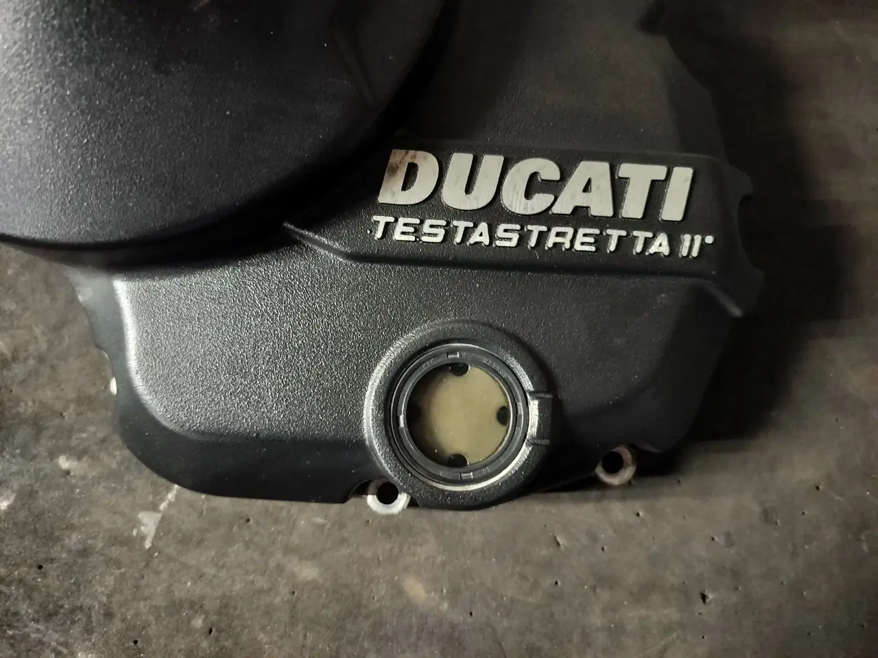 Billede 2 - Motordæksel til Ducati 950