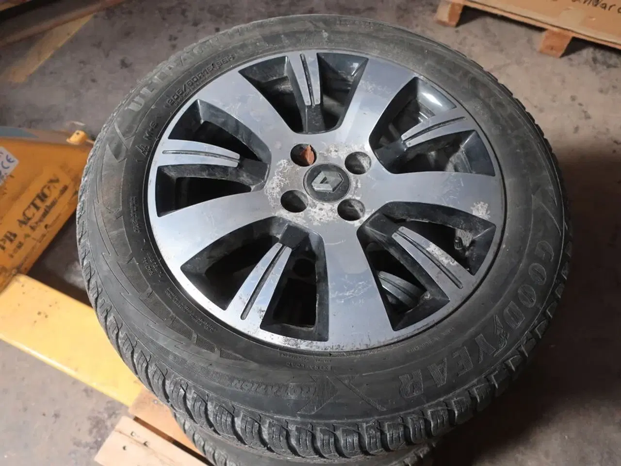 Billede 3 - 4 stk. dæk med fælge GOODYEAR  205/60R16