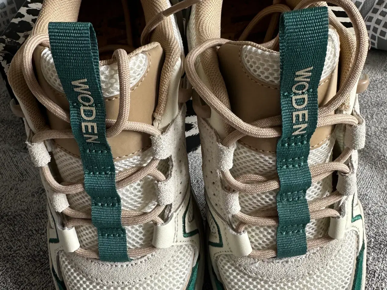 Billede 1 - Woden Sif Reflective, Whisper White/Botanical str.