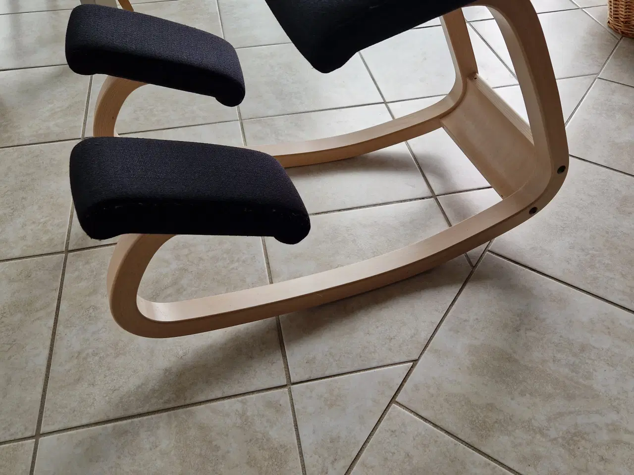 Billede 4 - Kontorstol ergonomisk knæstol - Stokke