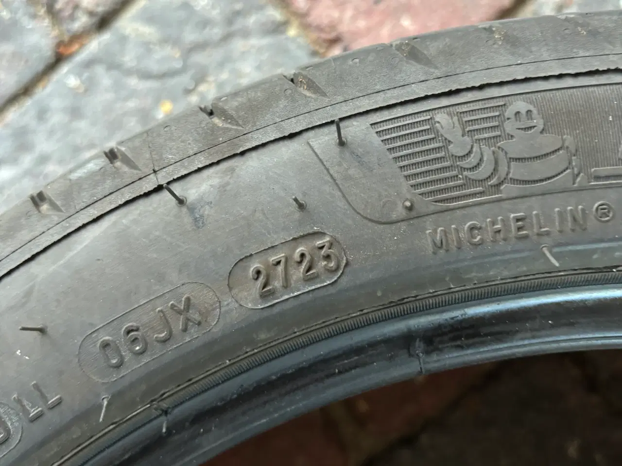 Billede 8 - Sommerdæk til salg. 205/45/17 Kørt 3000 km.  