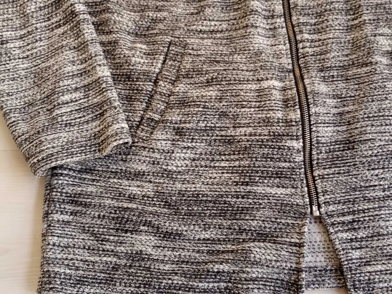 Billede 4 - Strikket cardigan / jakk