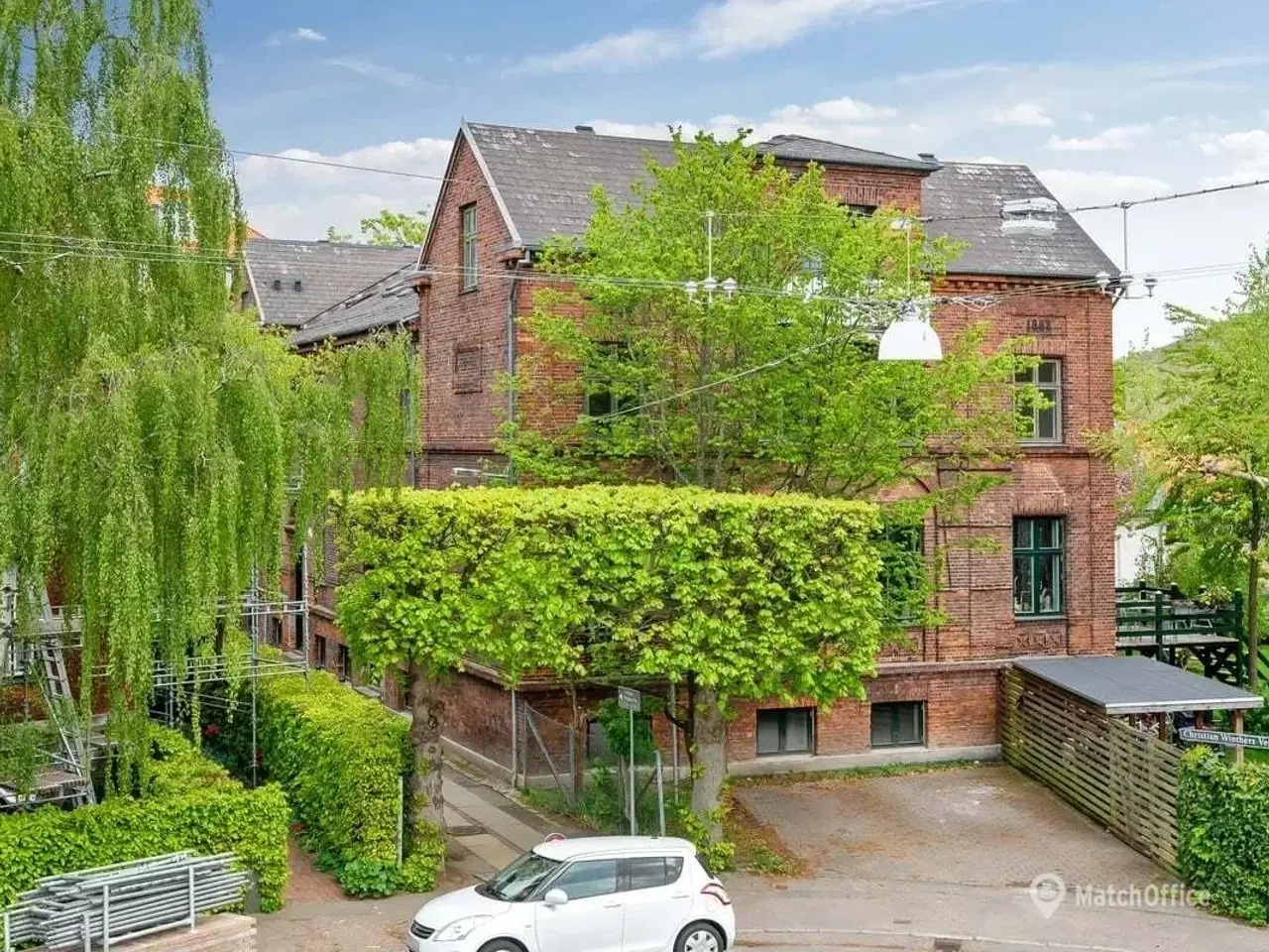 Billede 1 - Udendørs parkering i fredeligt kvarter