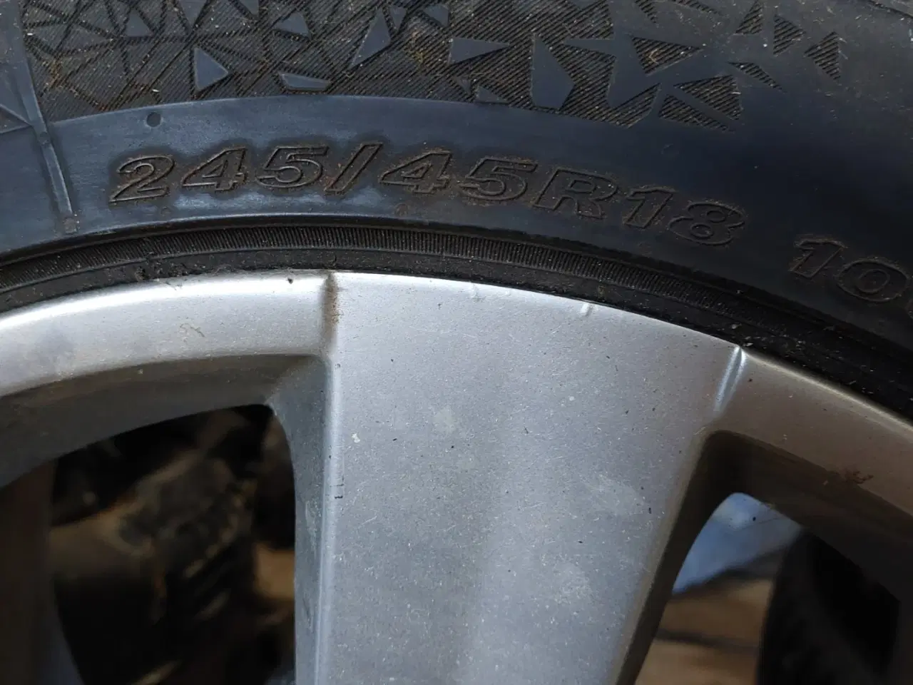 Billede 2 - vinterdæk  som nye
