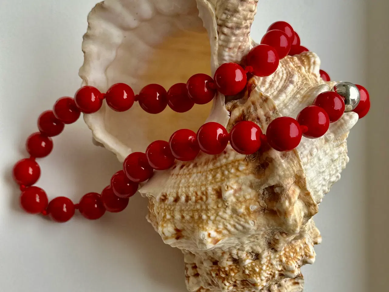 Billede 3 - Vintage halskæde af store runde koraller 
