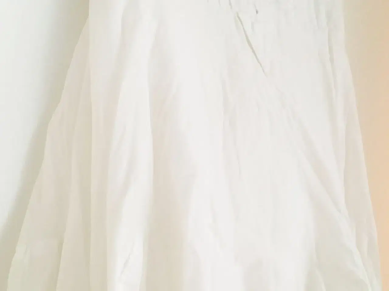 Billede 3 - Smuk hvid kjole sælges str. 38
