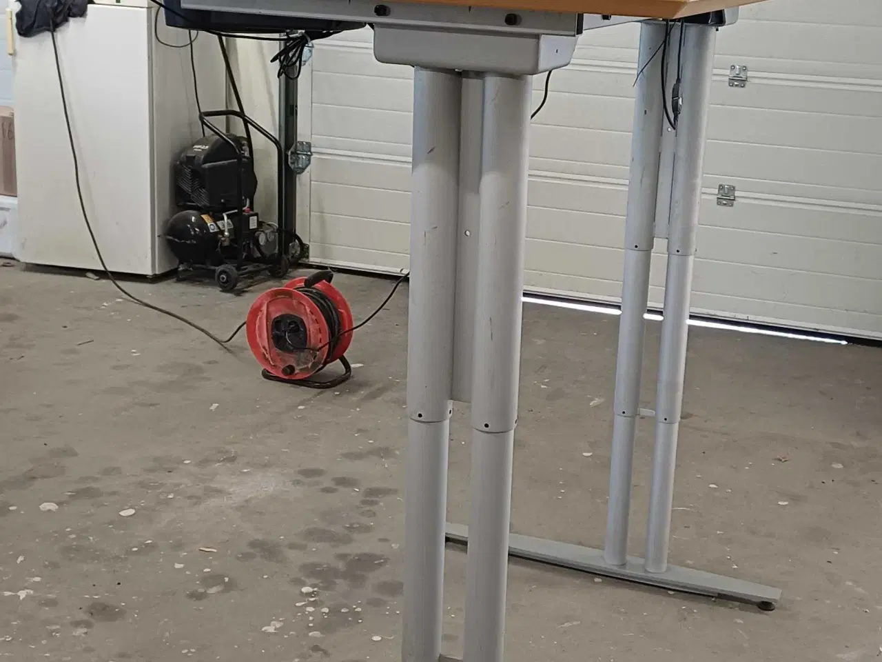 Billede 2 - Hæve-Sænkebord