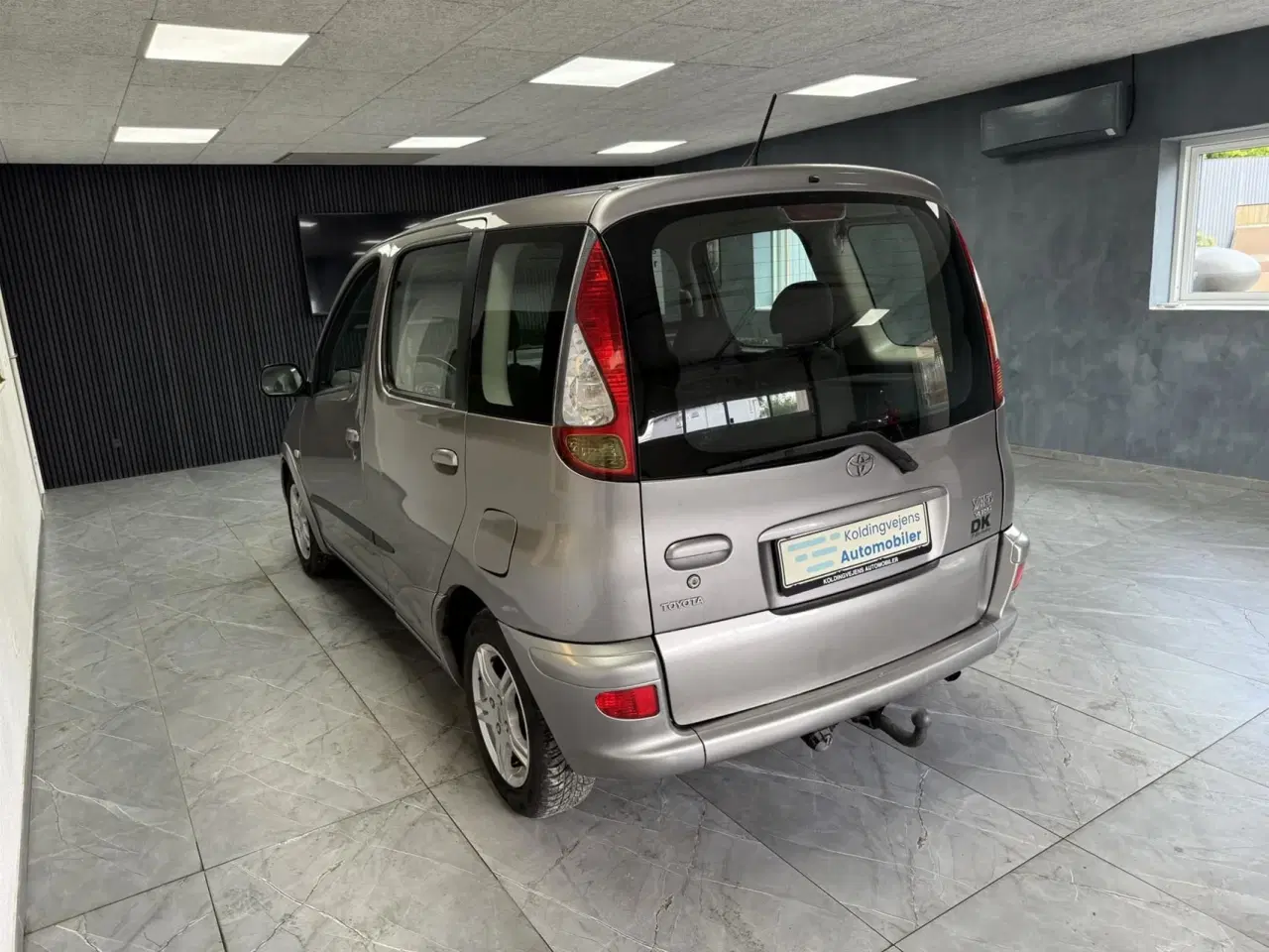Billede 3 - Toyota Yaris Verso 1,3 Linea Sol 86HK