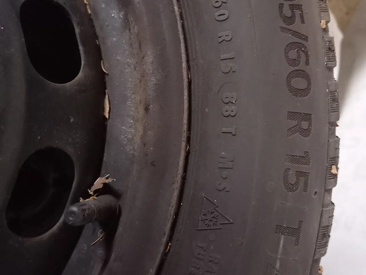 Billede 4 - Vinterdæk med fælge, 196/60 R 15