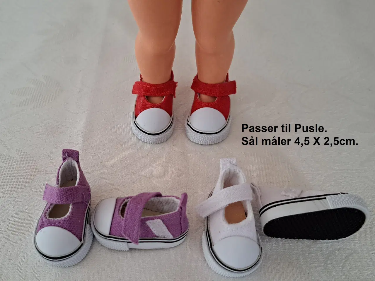 Billede 3 - Sko til Pusle dukken.