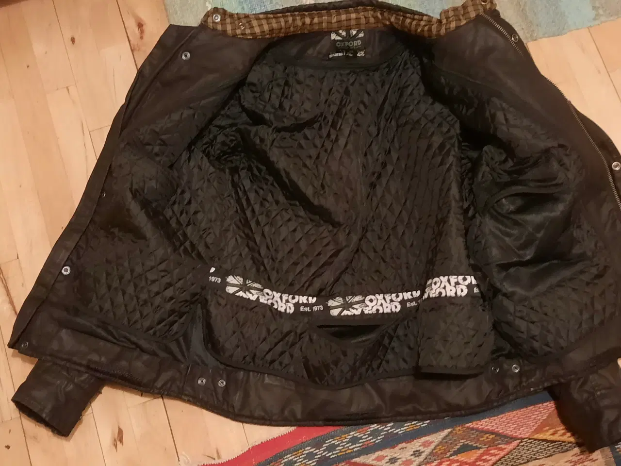 Billede 3 - Mc jakke, mc jeans, 2 stk mc hjelme, handsker