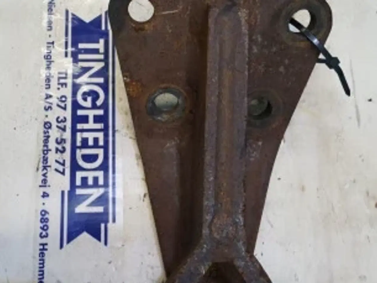 Billede 4 - Case Maxxum 115 Slinger Arm Holder 5188925